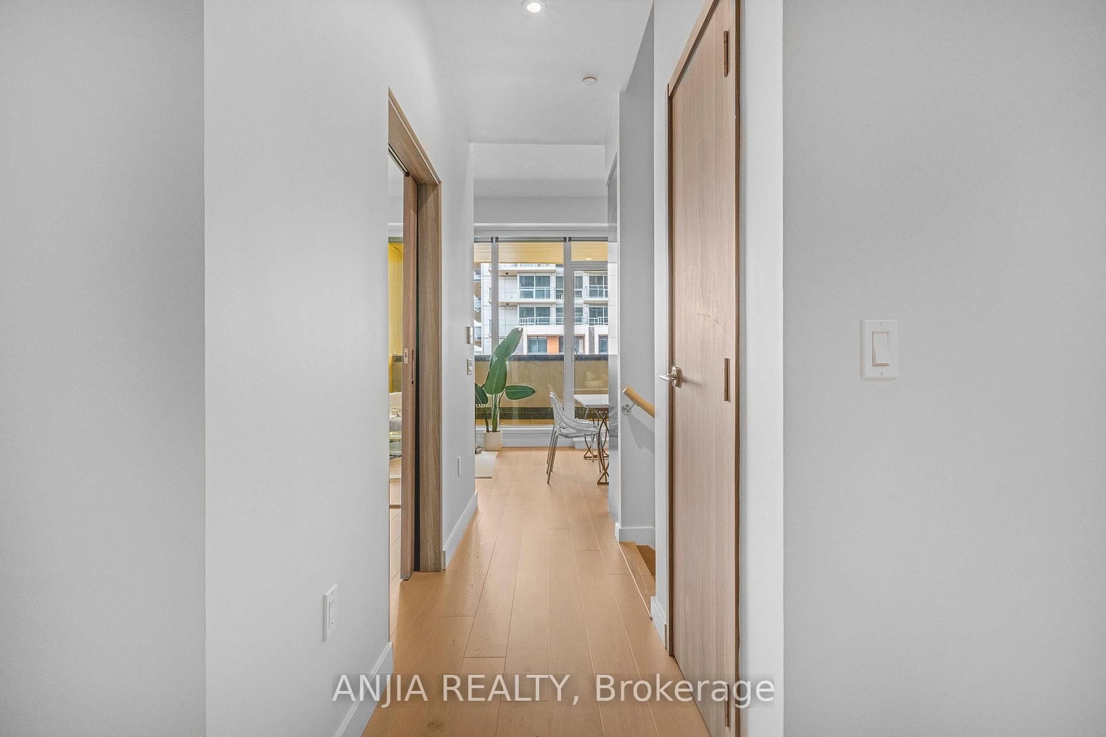 85 McMahon Drive • #TH607 • Toronto, ON photo 6