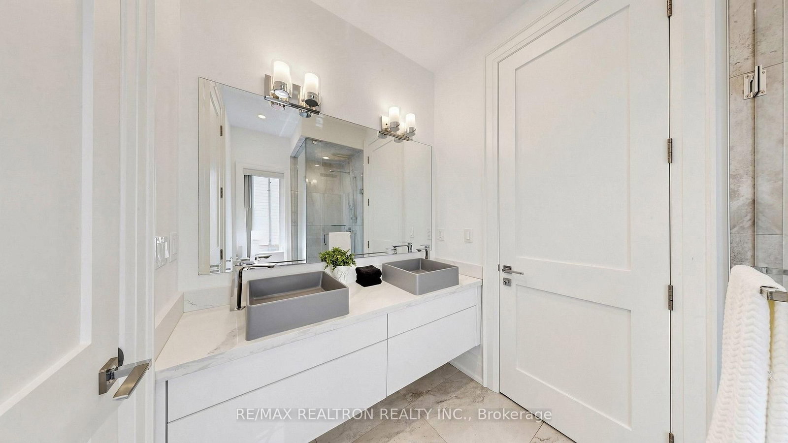 443 Northcliffe Boulevard • Toronto, ON photo 32