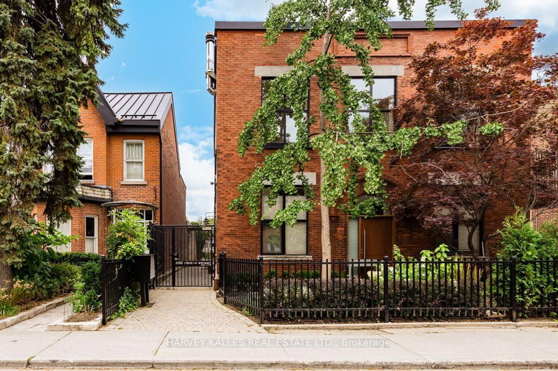 7 - 200 Clinton Street