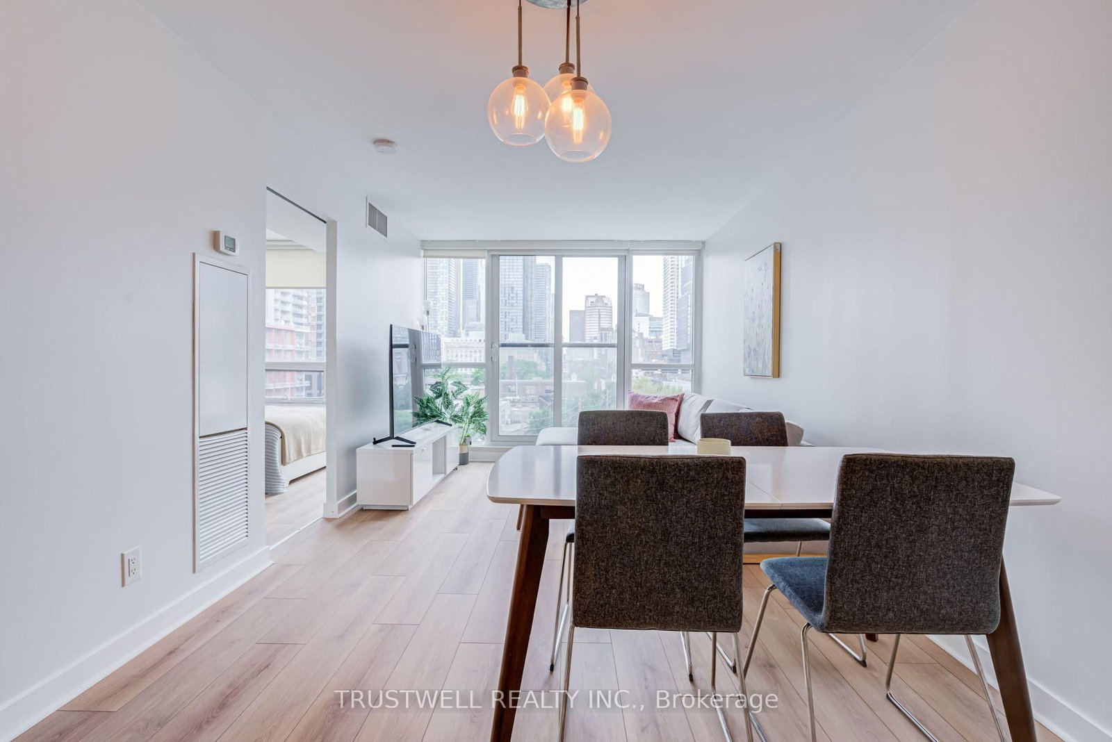 320 Richmond Street E • #712 • Toronto, ON photo 8