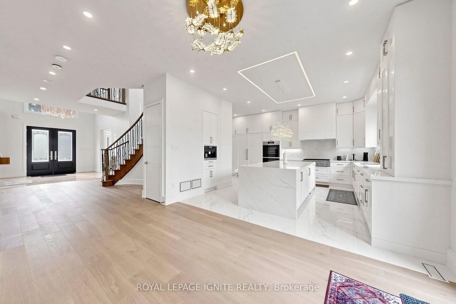 26 Devondale Avenue • Toronto, ON photo 11