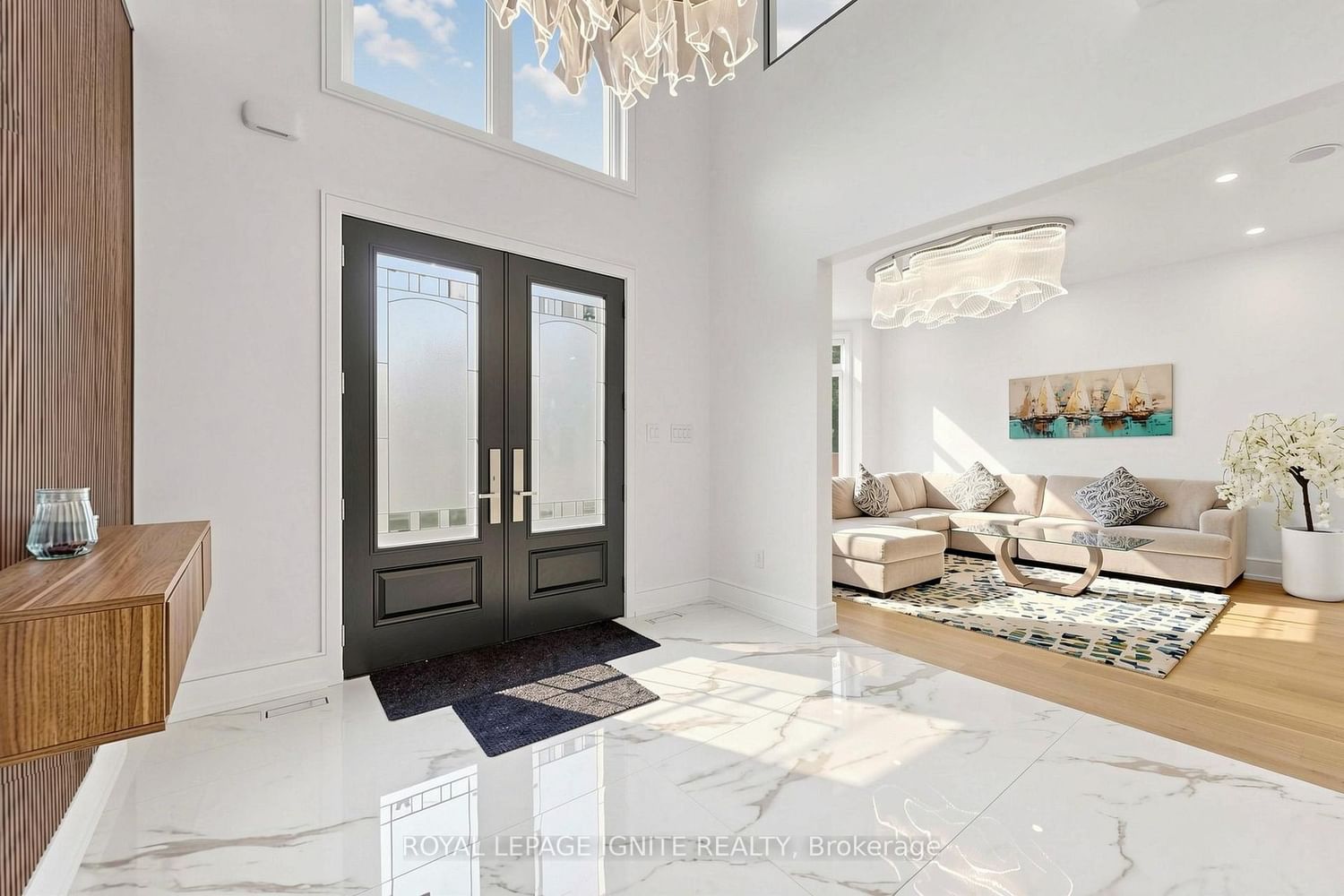 26 Devondale Avenue • Toronto, ON photo 13