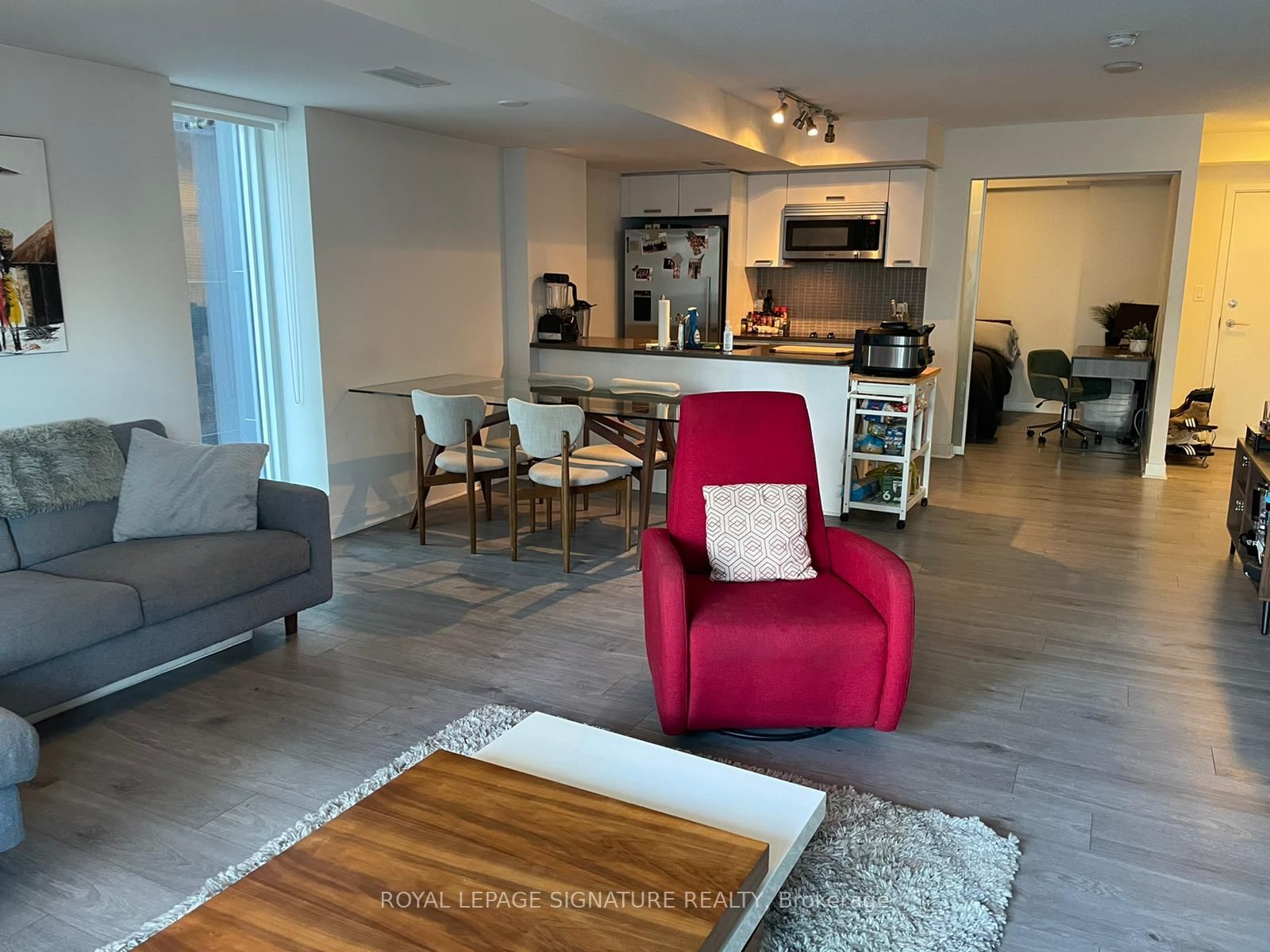 295 Adelaide Street W • #414 • Toronto, ON photo 5