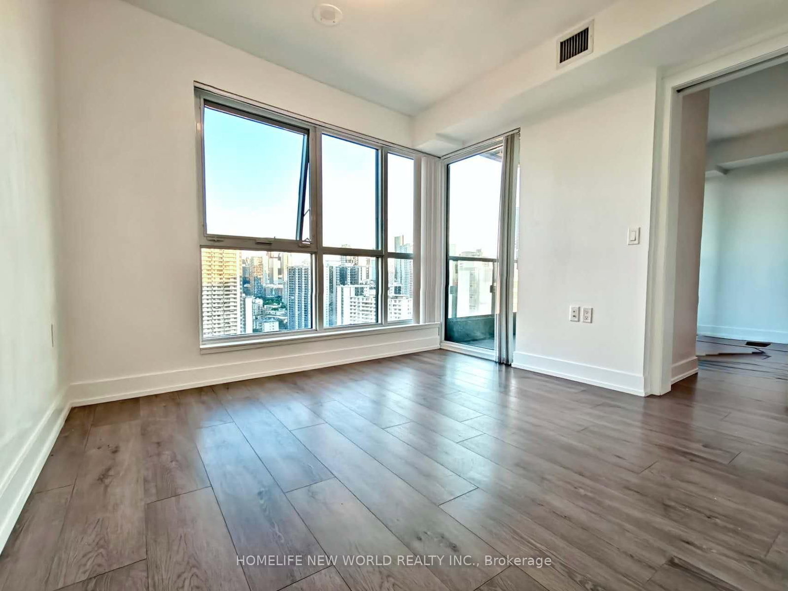 585 BLOOR Street E • #2220 • Toronto, ON photo 15