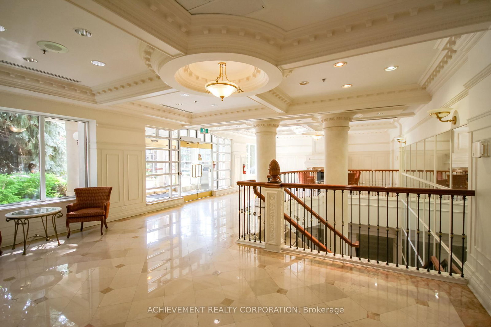 18 Sommerset Way • #1016 • Toronto, ON photo 1