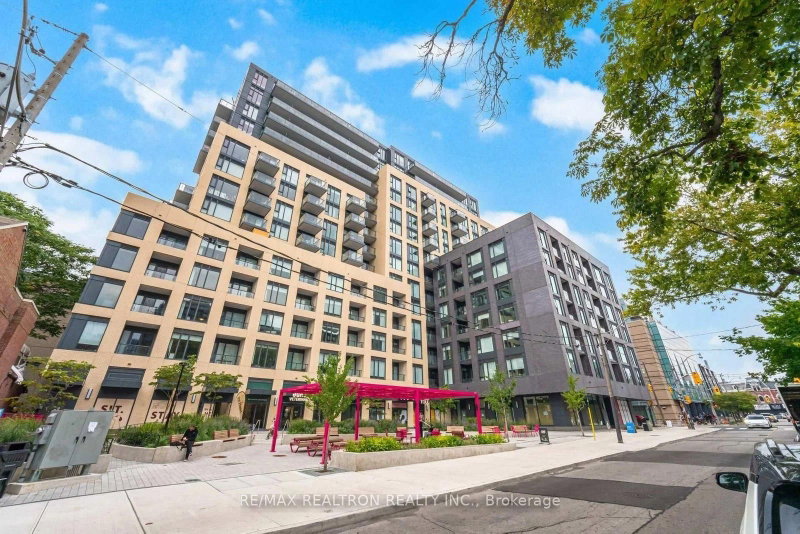 1427 - 543 Richmond Street W