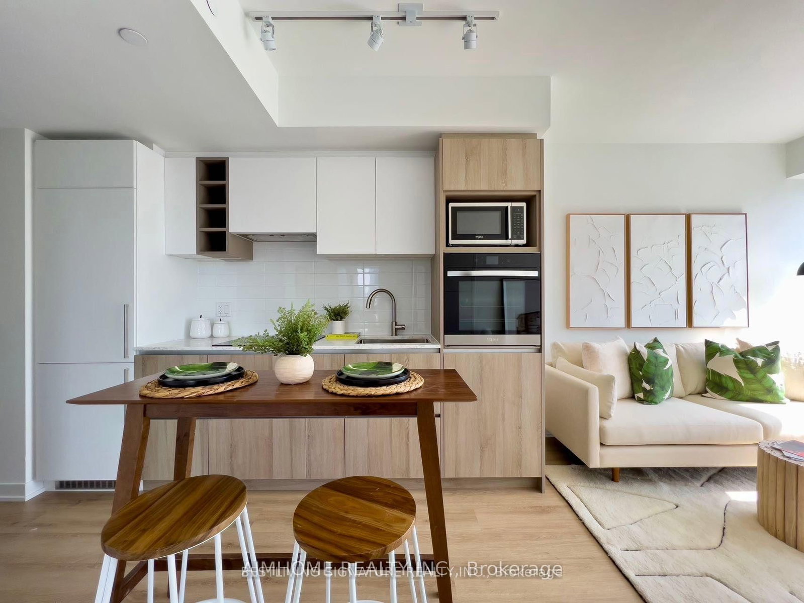 319 Jarvis Street • #1802 • Toronto, ON photo 6