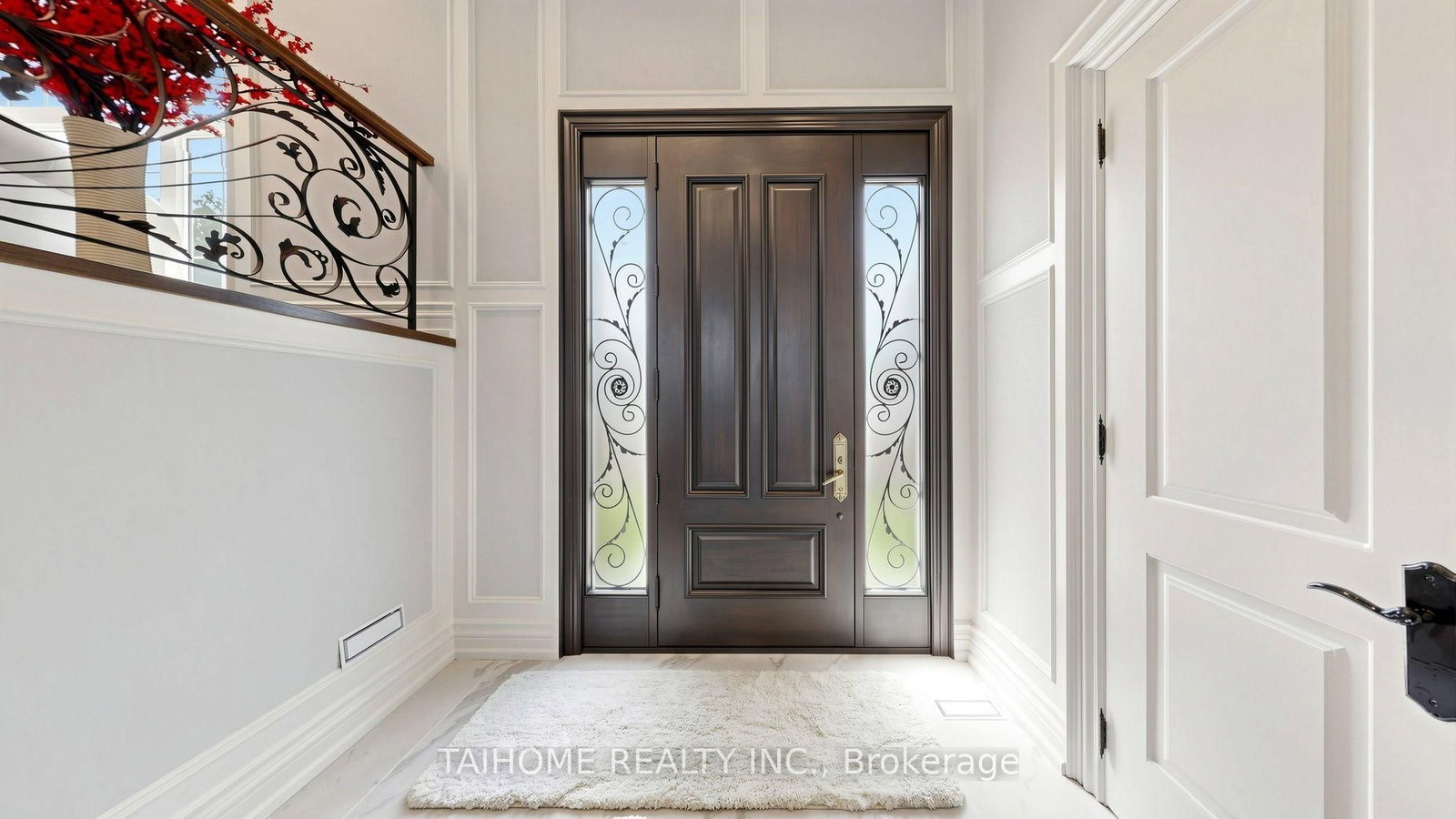 38 Foxwarren Drive • Toronto, ON photo 2
