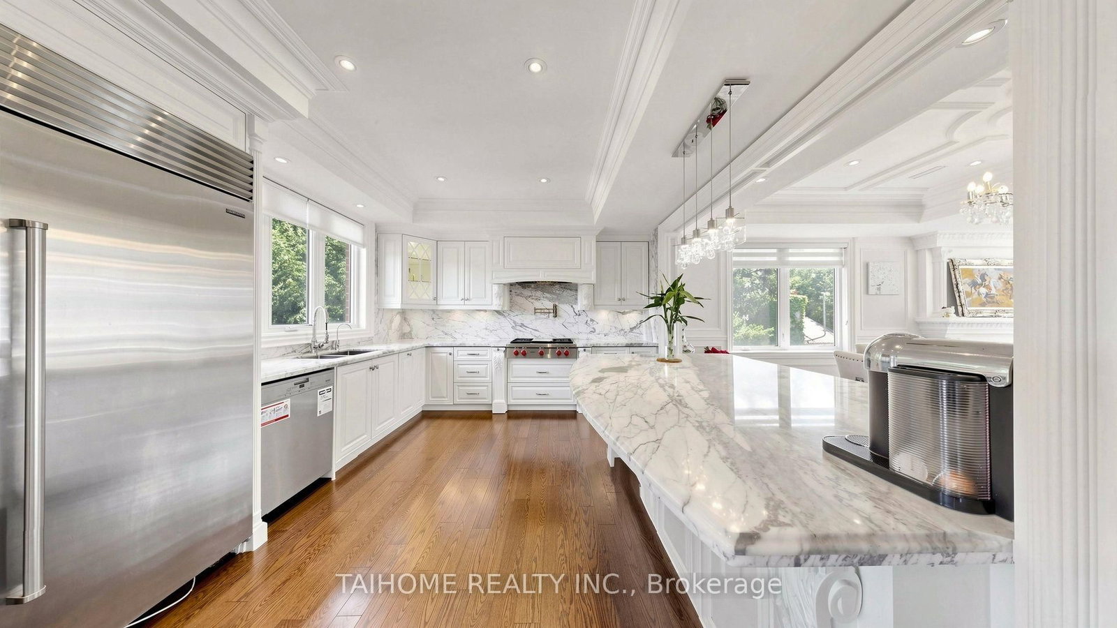 38 Foxwarren Drive • Toronto, ON photo 9