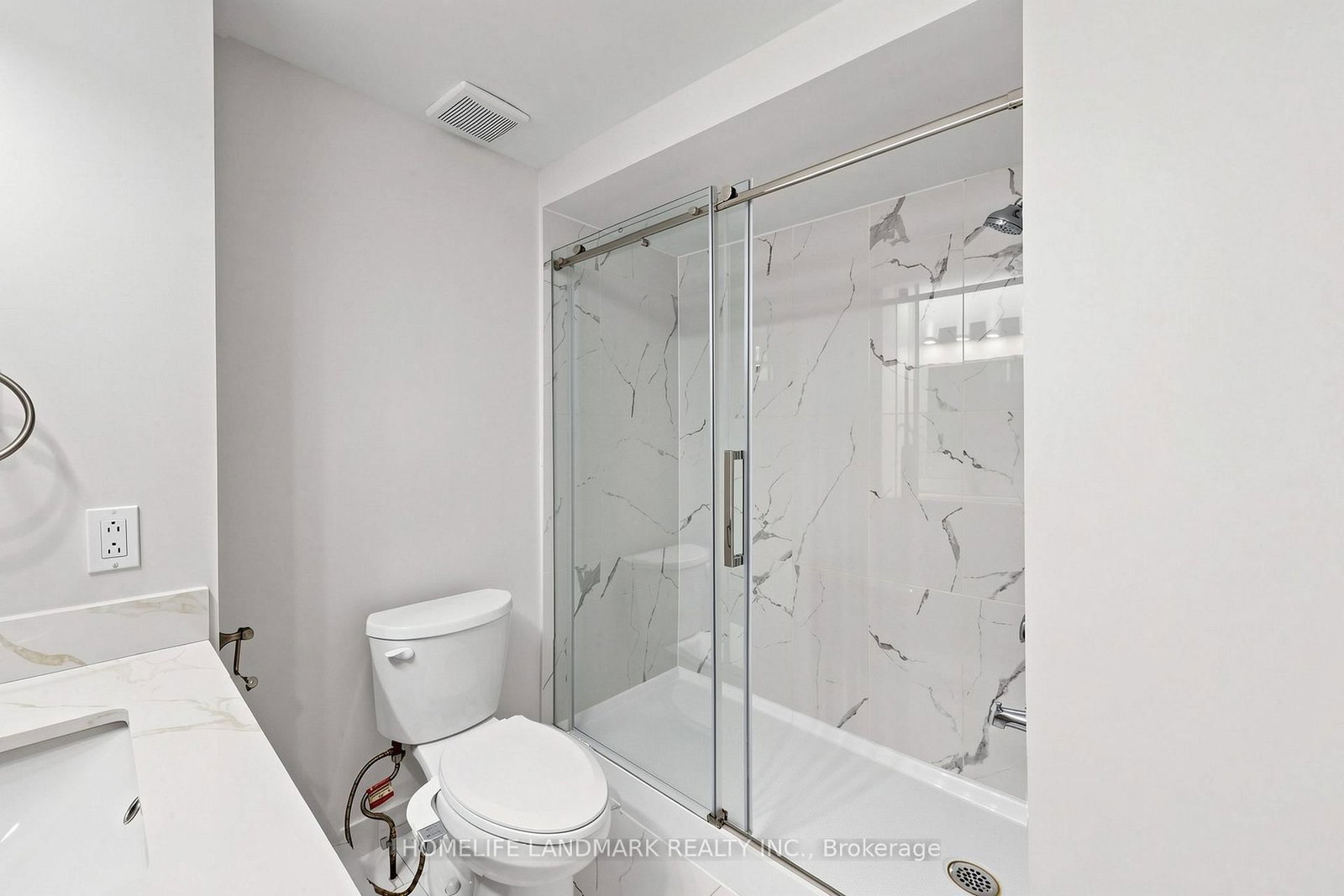 8 Rusty Crest Way • Toronto, ON photo 31