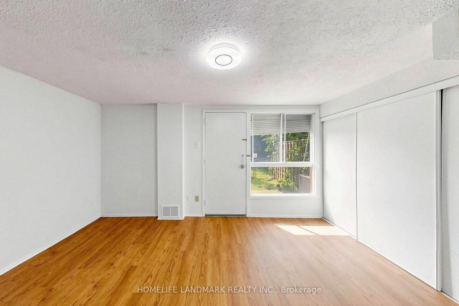 8 Rusty Crest Way • Toronto, ON photo 34