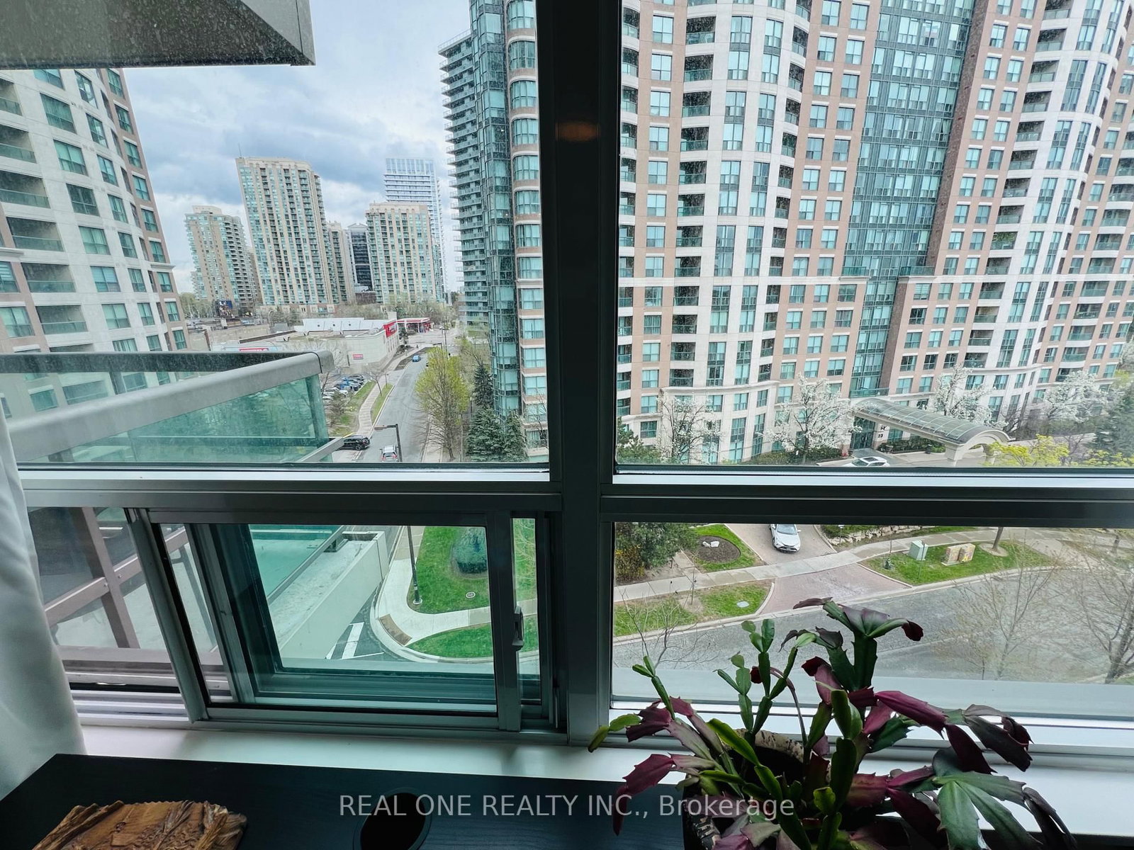 503 Beecroft Road • #801 • Toronto, ON photo 18
