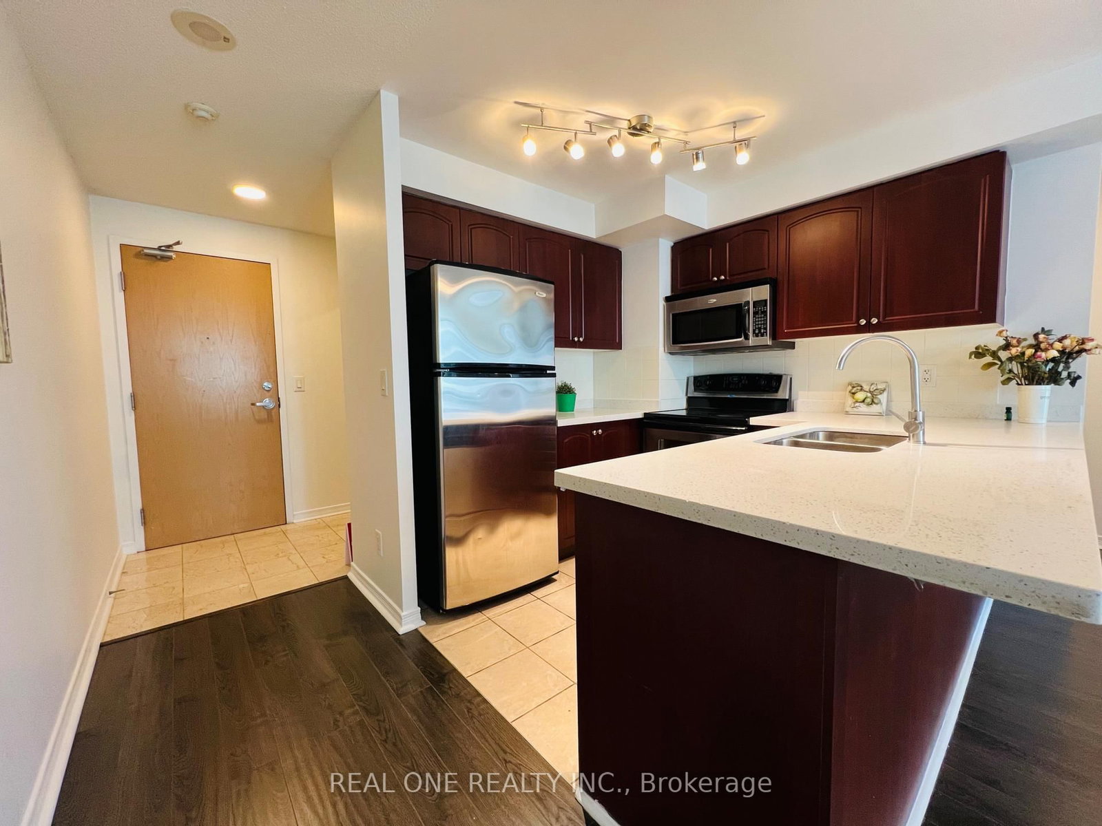 503 Beecroft Road • #801 • Toronto, ON photo 6