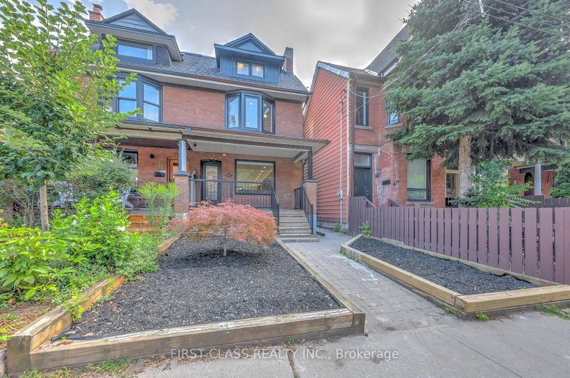 431 Roxton Road