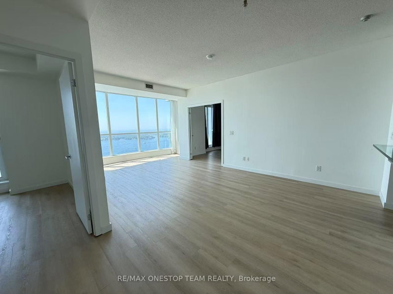 3506 - 208 Queens Quay W