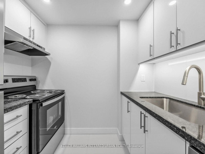 7 Bishop Ave photo 5
