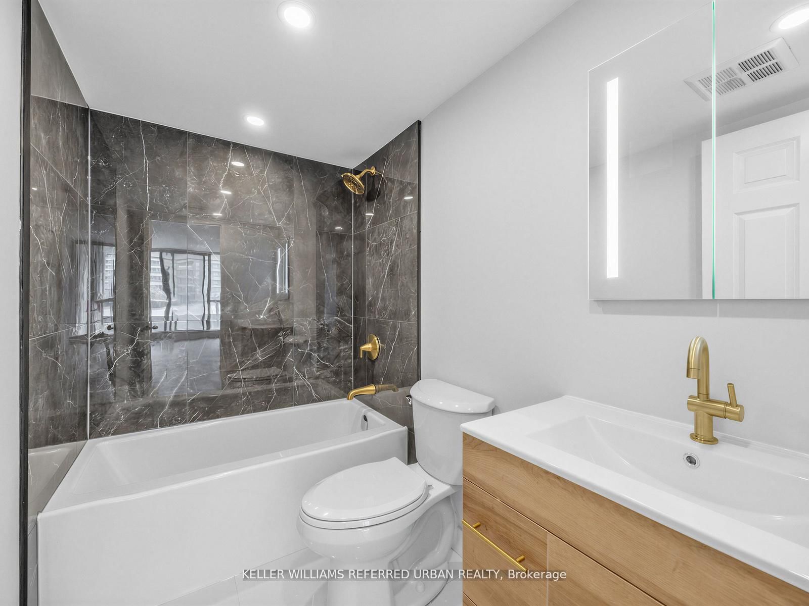 7 Bishop Avenue • #501 • Toronto, ON photo 24