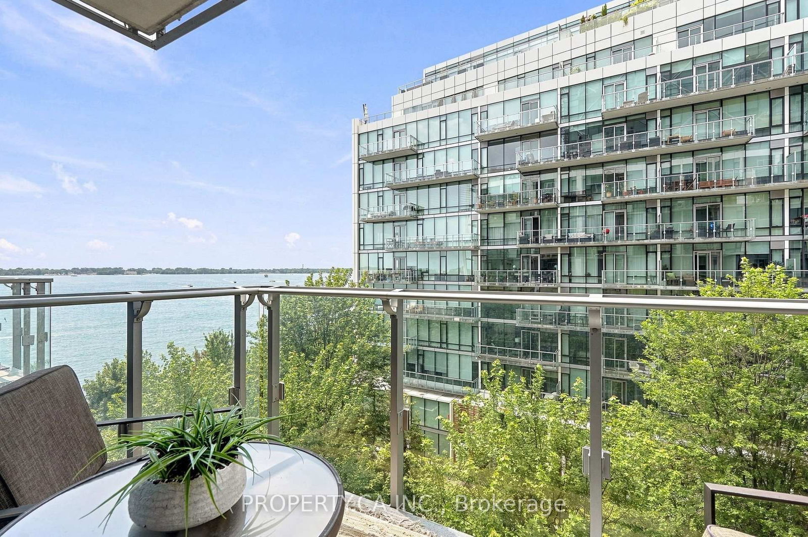 39 Queens Quay E • #625 • Toronto, ON photo 21