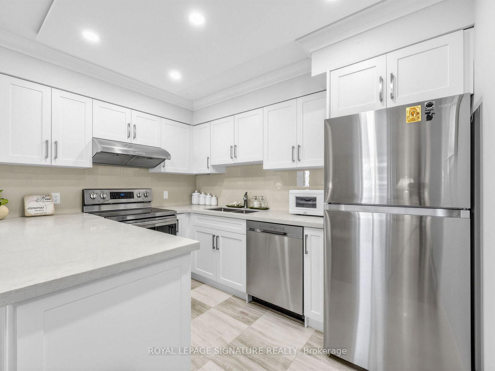 256 Doris Avenue • #1711 • Toronto, ON photo 10