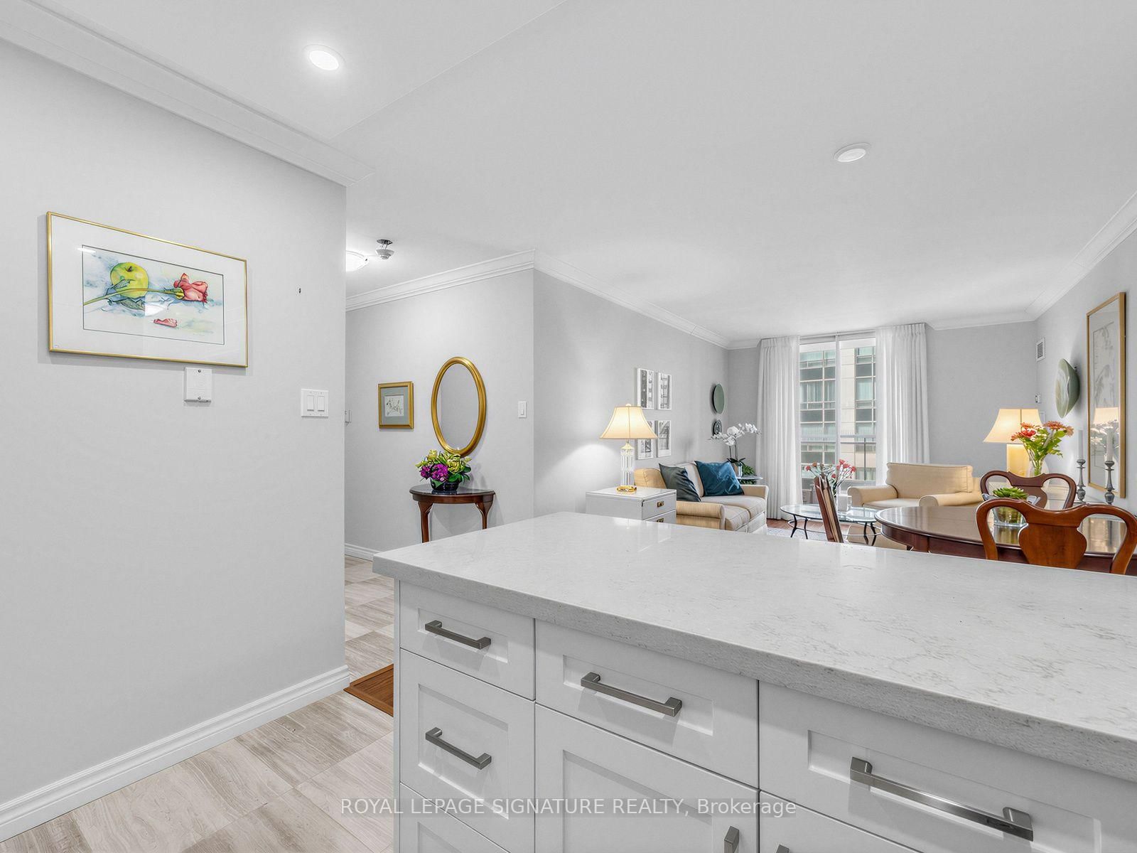 256 Doris Avenue • #1711 • Toronto, ON photo 12