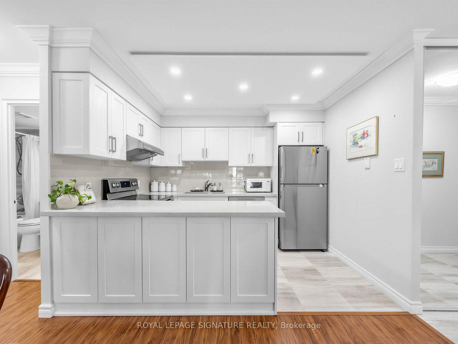256 Doris Avenue • #1711 • Toronto, ON photo 9