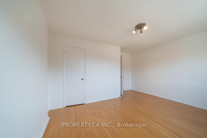 2-3 - 281 Augusta Avenue