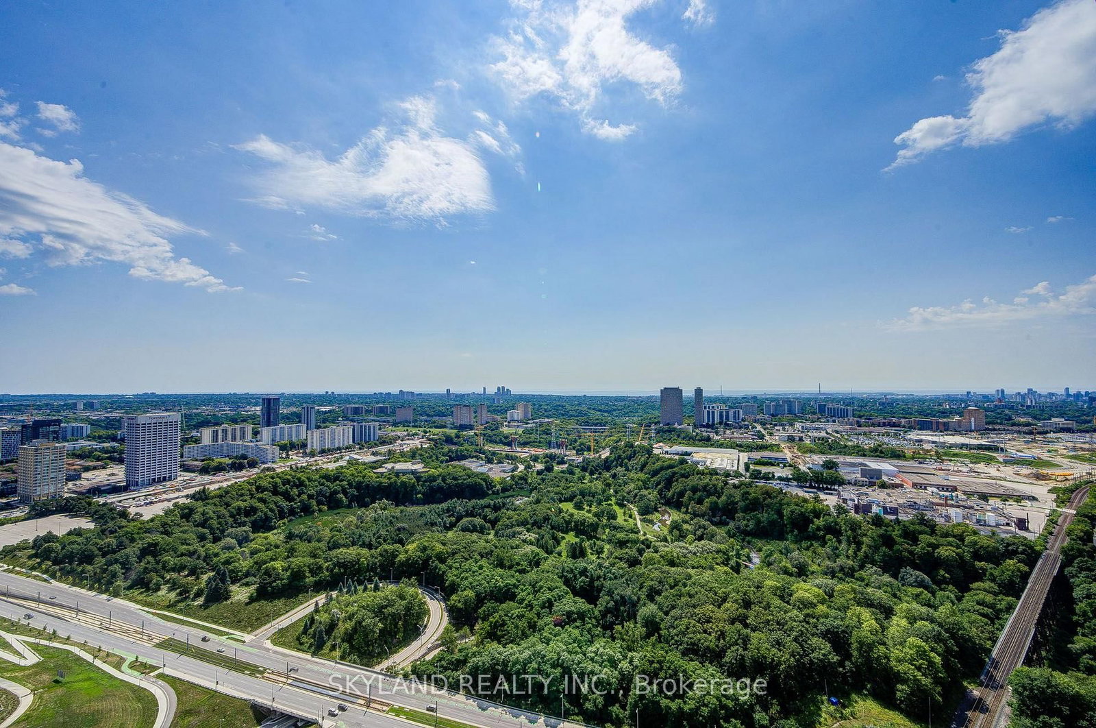30 Inn On The Park Drive • #PH 09 • Toronto, ON photo 33