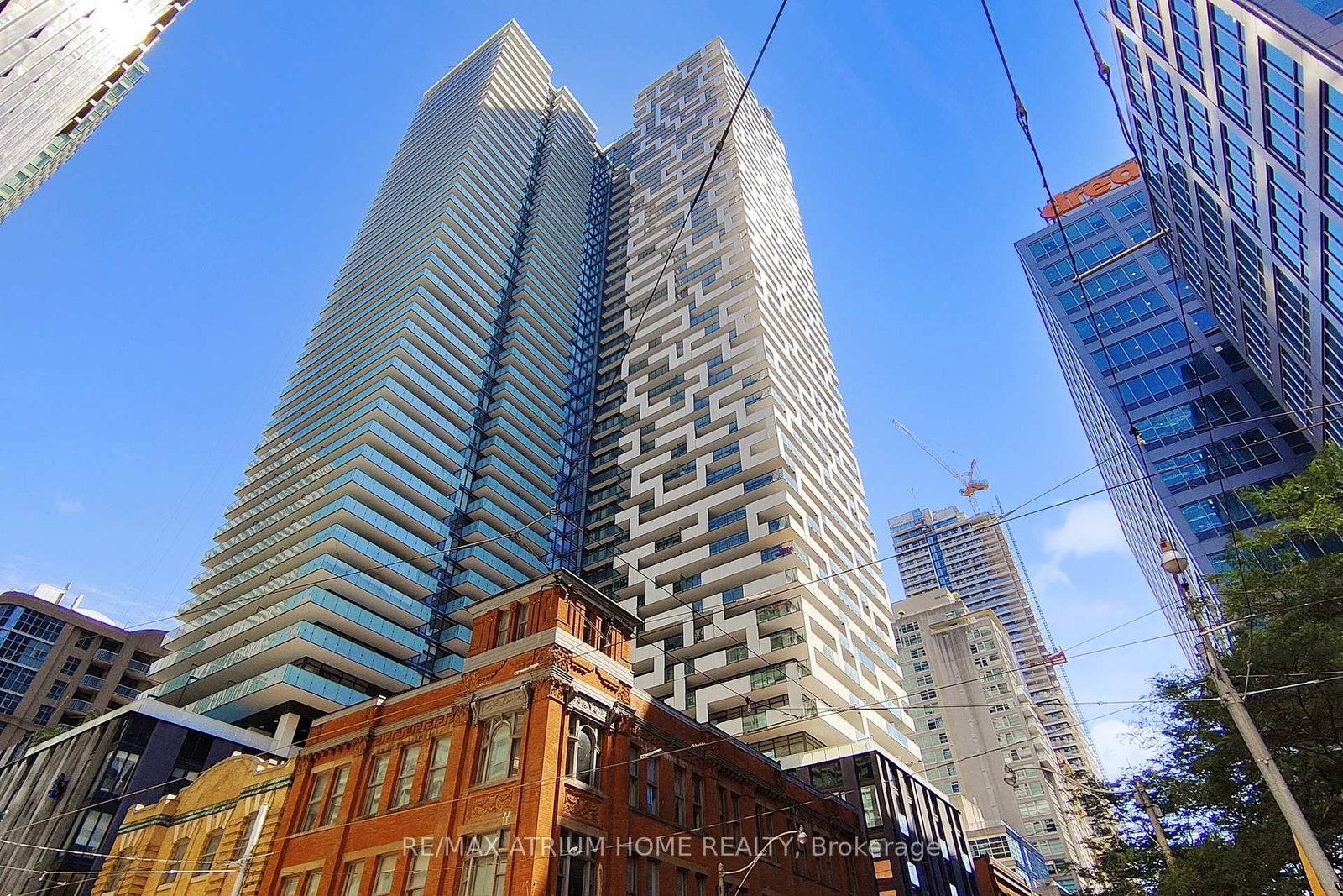 Property at 20 LOMBARD