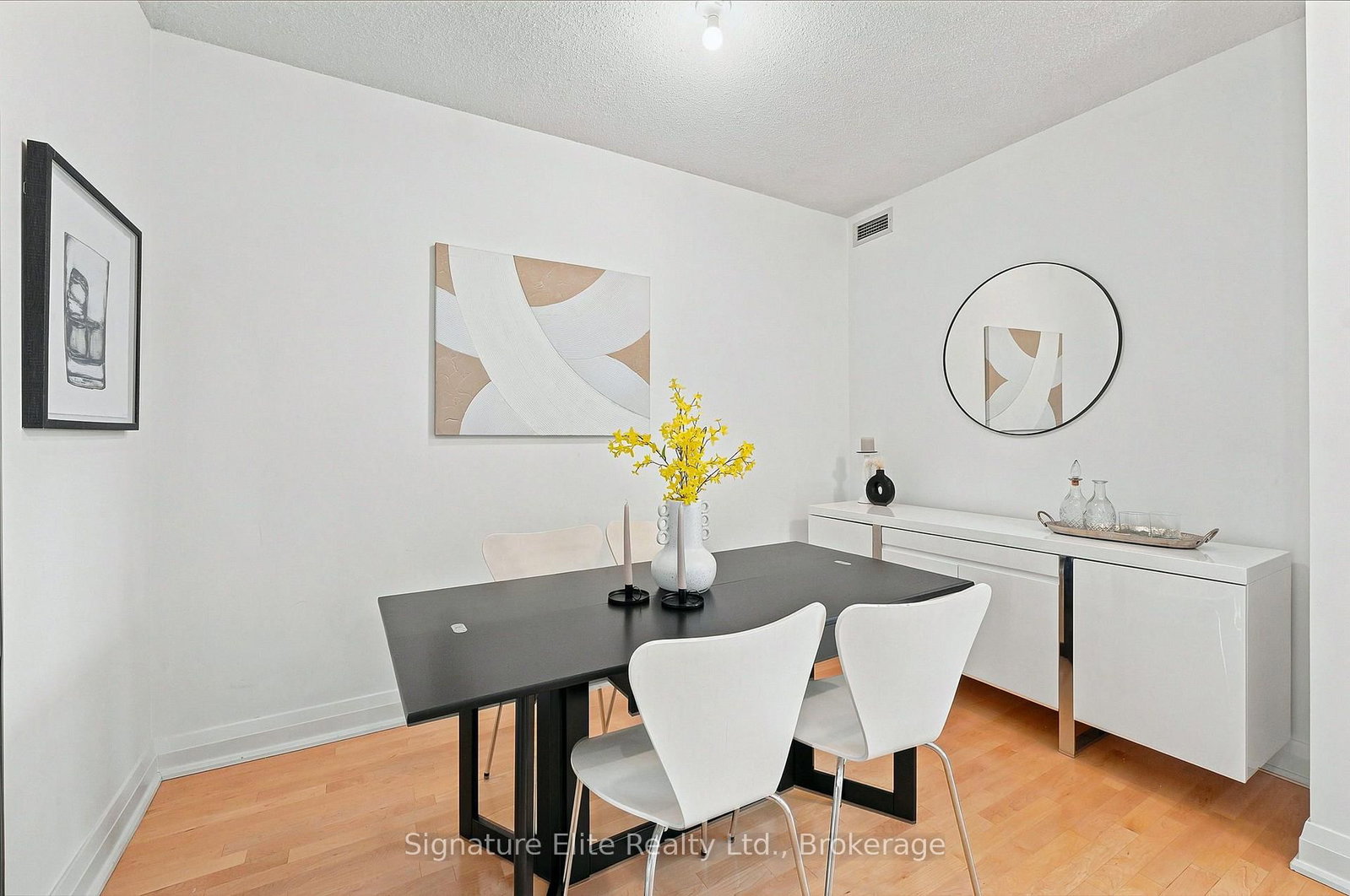 1430 Yonge Street • #902 • Toronto, ON photo 4