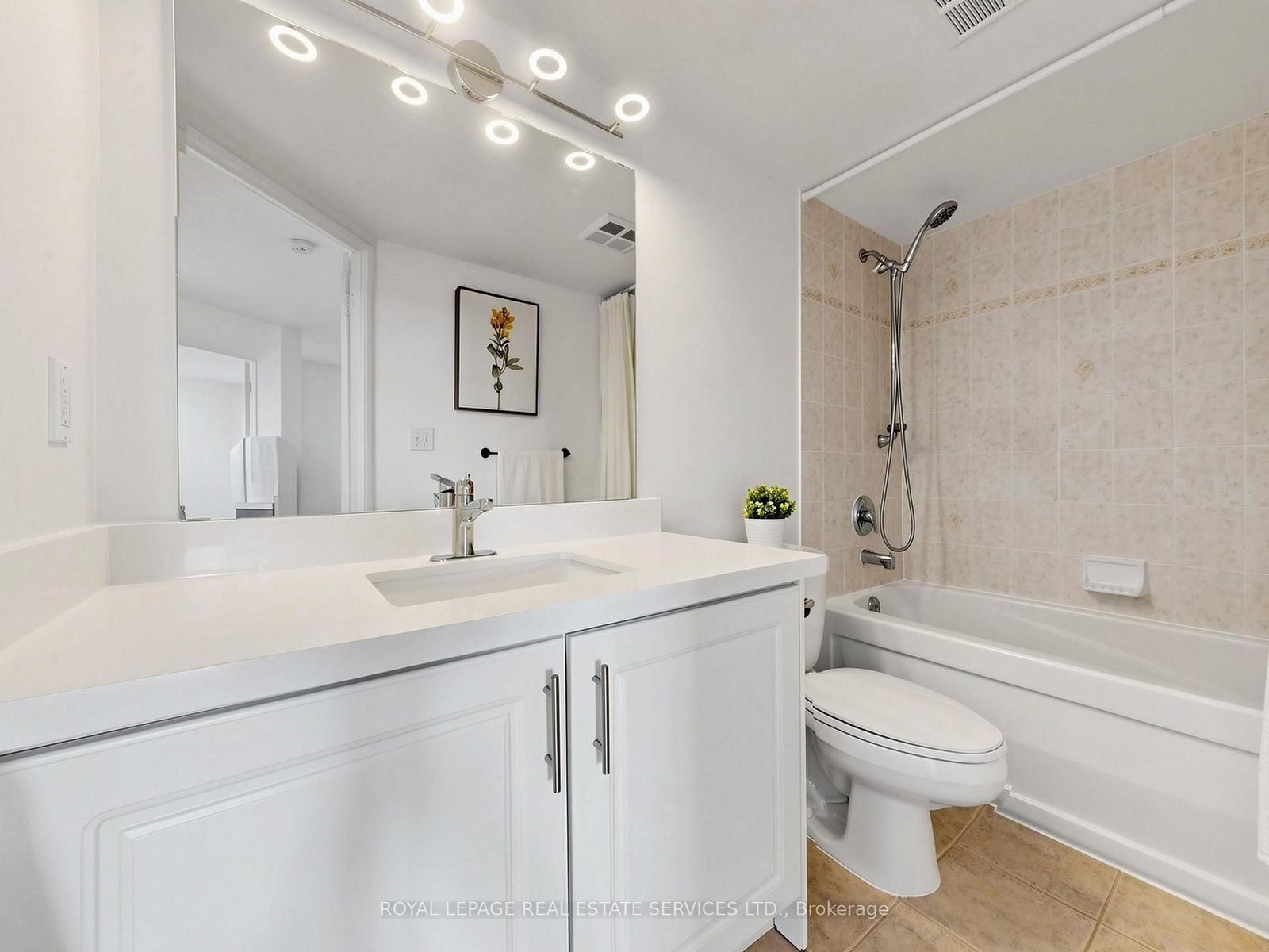 23 Hollywood Avenue • #3505 • Toronto, ON photo 16