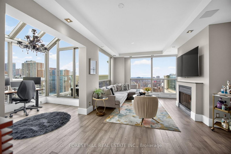 PH 3 - 298 Jarvis Street