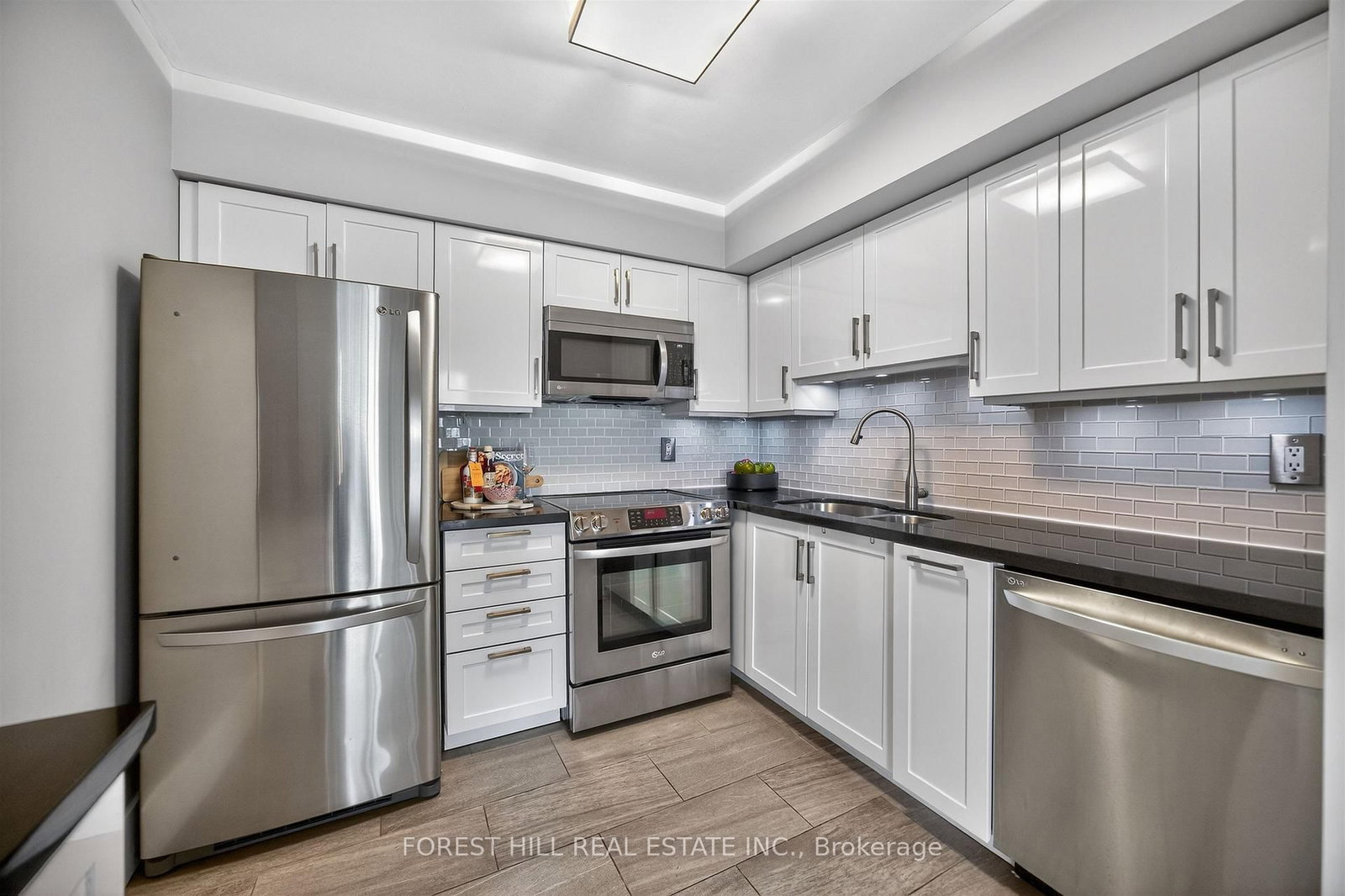 298 Jarvis Street • #PH 3 • Toronto, ON photo 18