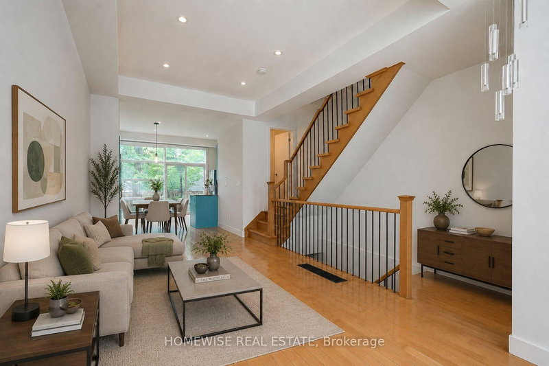 476 King Street E E