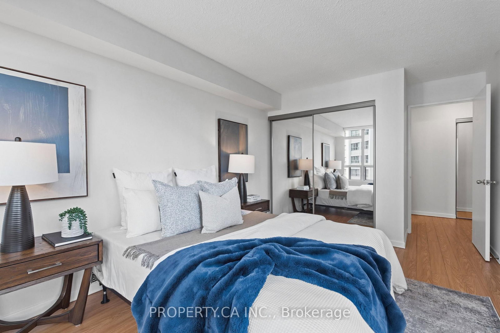 25 Maitland Street • #601 • Toronto, ON photo 13