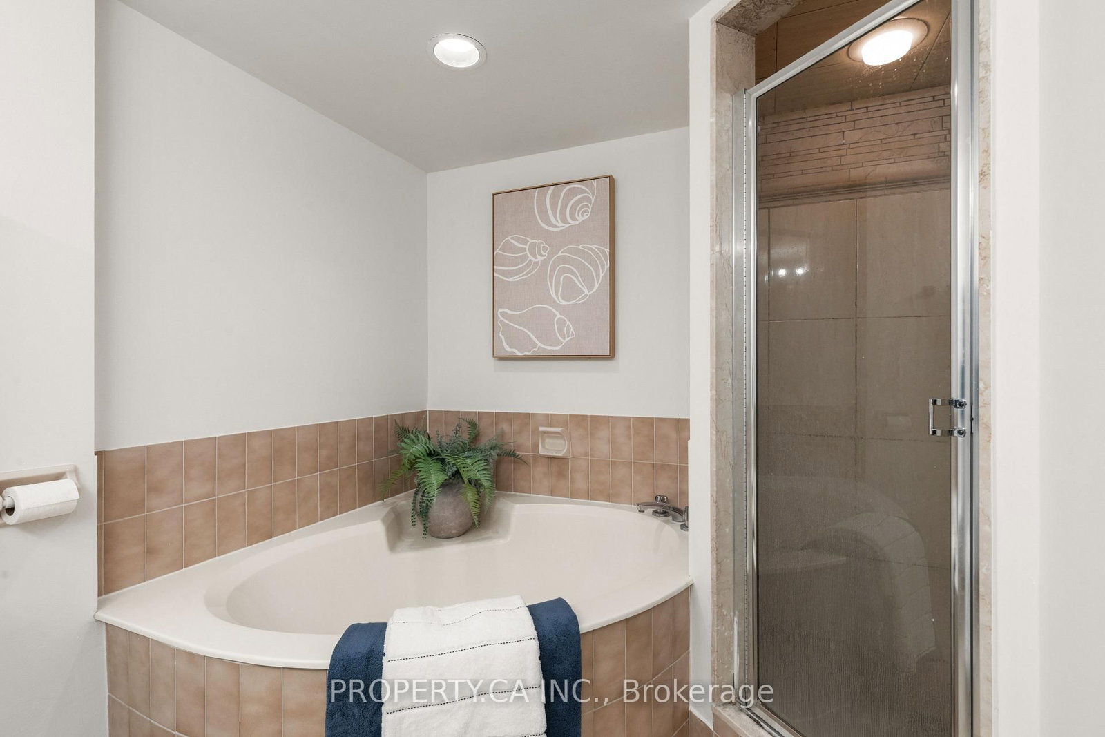 25 Maitland Street • #601 • Toronto, ON photo 17