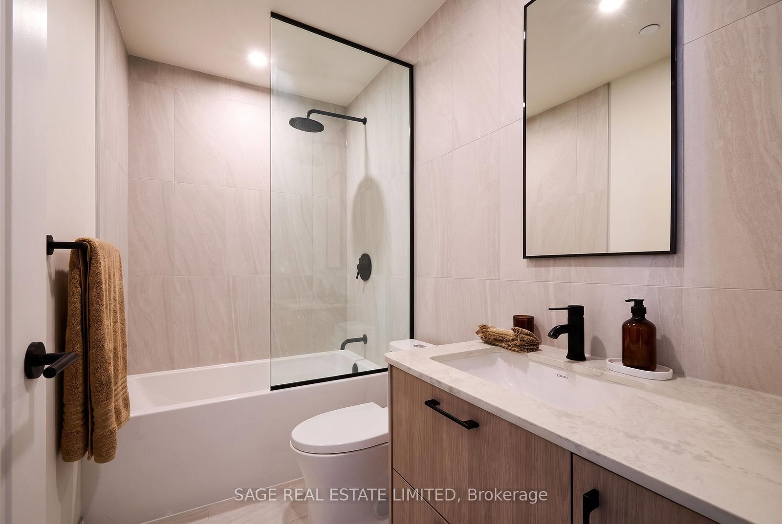 109 Erskine Avenue • #608 • Toronto, ON photo 12