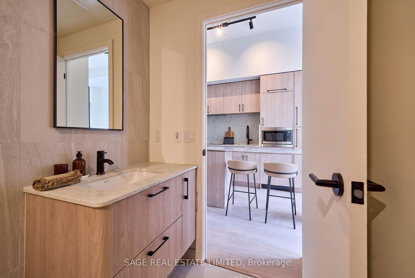109 Erskine Avenue • #608 • Toronto, ON photo 13