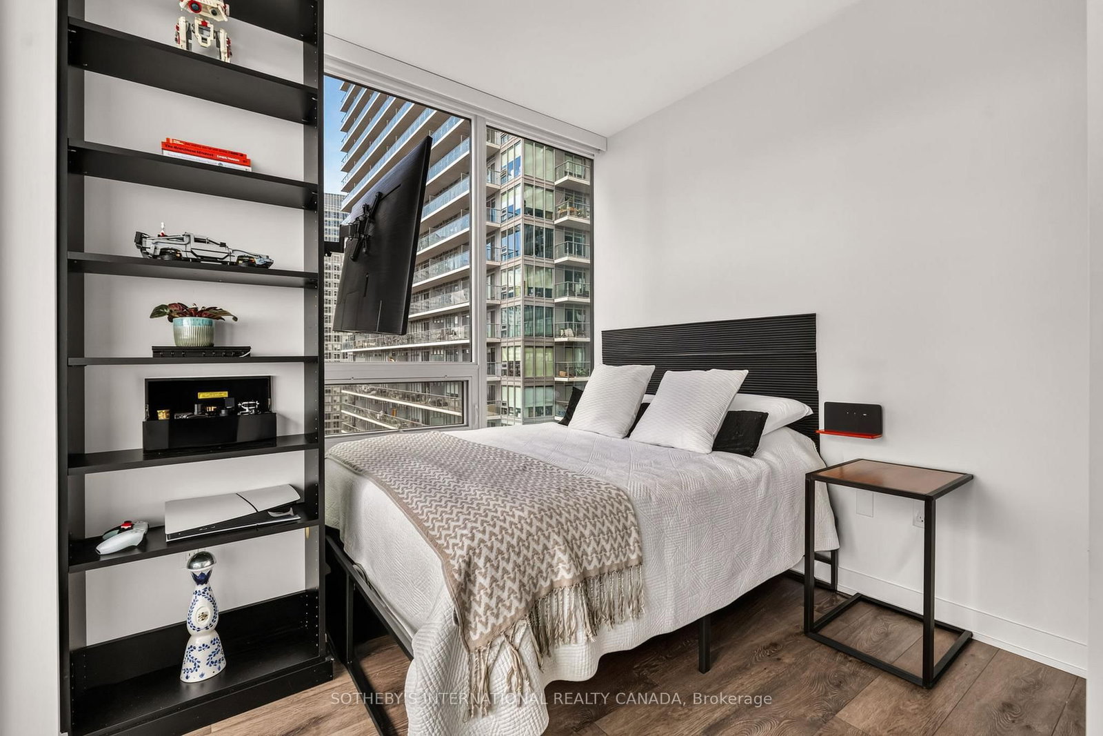 127 BROADWAY Avenue • #2302 • Toronto, ON photo 10