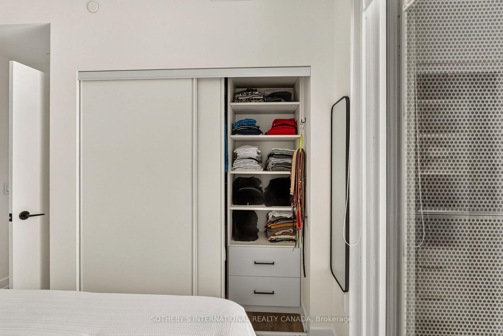 127 BROADWAY Avenue • #2302 • Toronto, ON photo 14