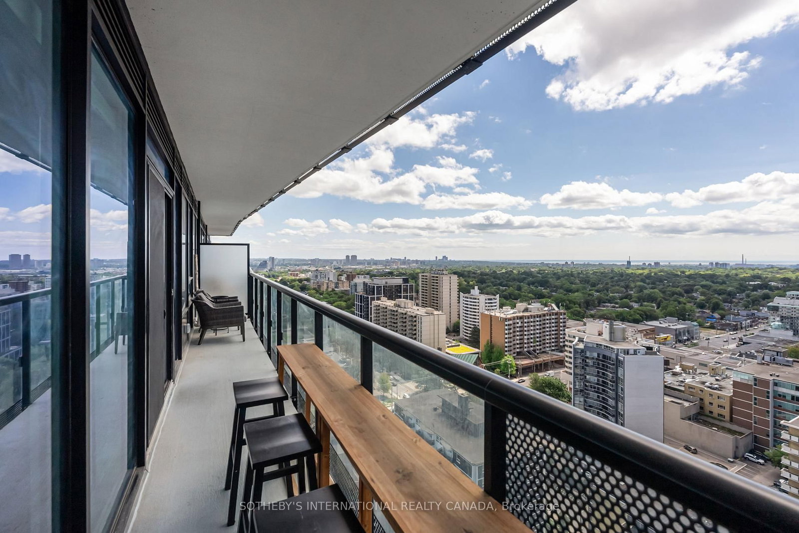 127 BROADWAY Avenue • #2302 • Toronto, ON photo 25