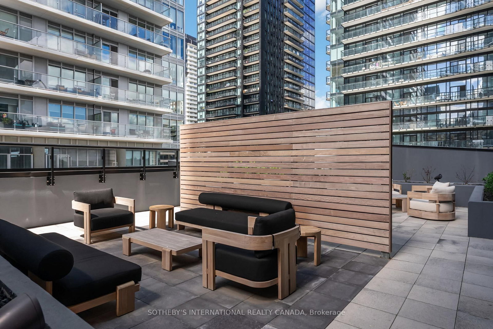 127 BROADWAY Avenue • #2302 • Toronto, ON photo 34