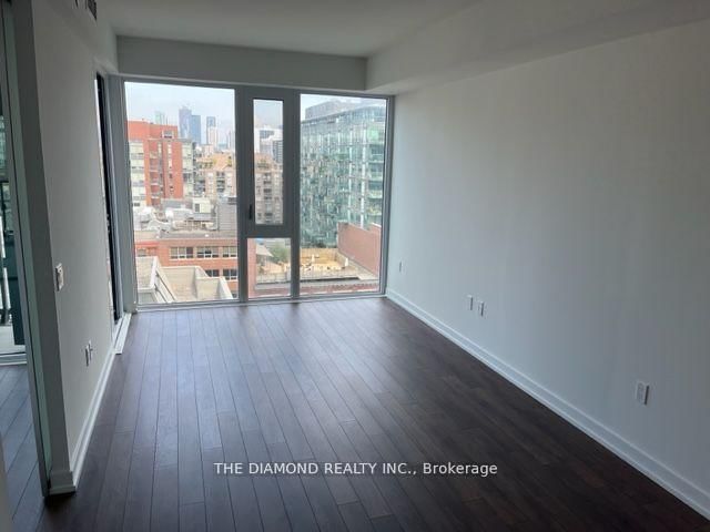 1206 - 158 FRONT Street E