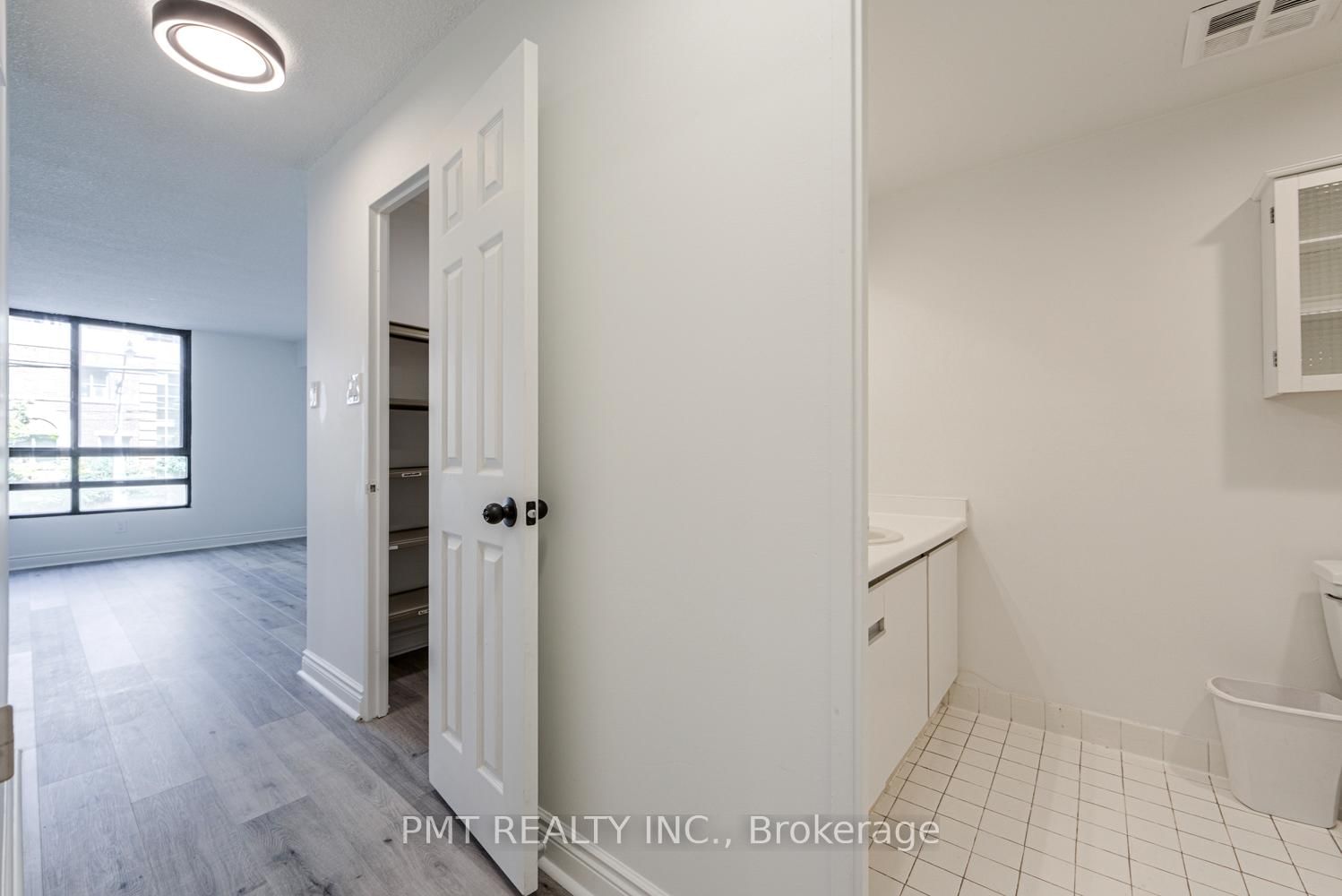 77 Carlton Street • #202 • Toronto, ON photo 16