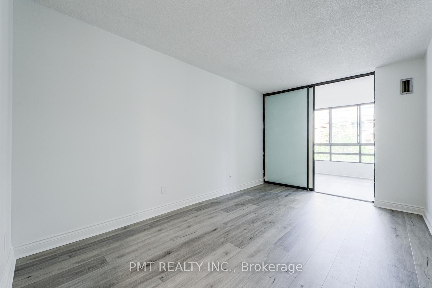 77 Carlton Street • #202 • Toronto, ON photo 21