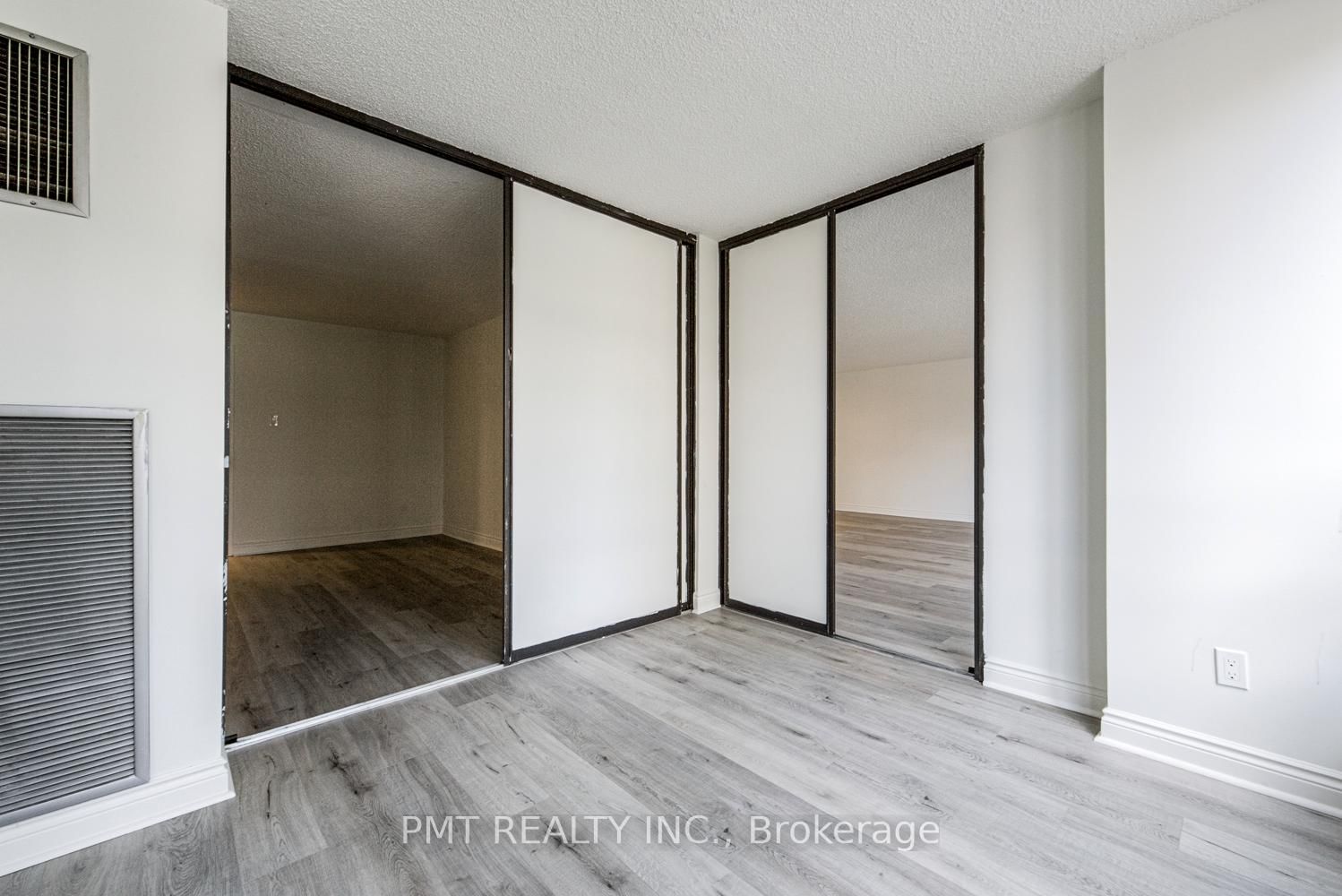 77 Carlton Street • #202 • Toronto, ON photo 24