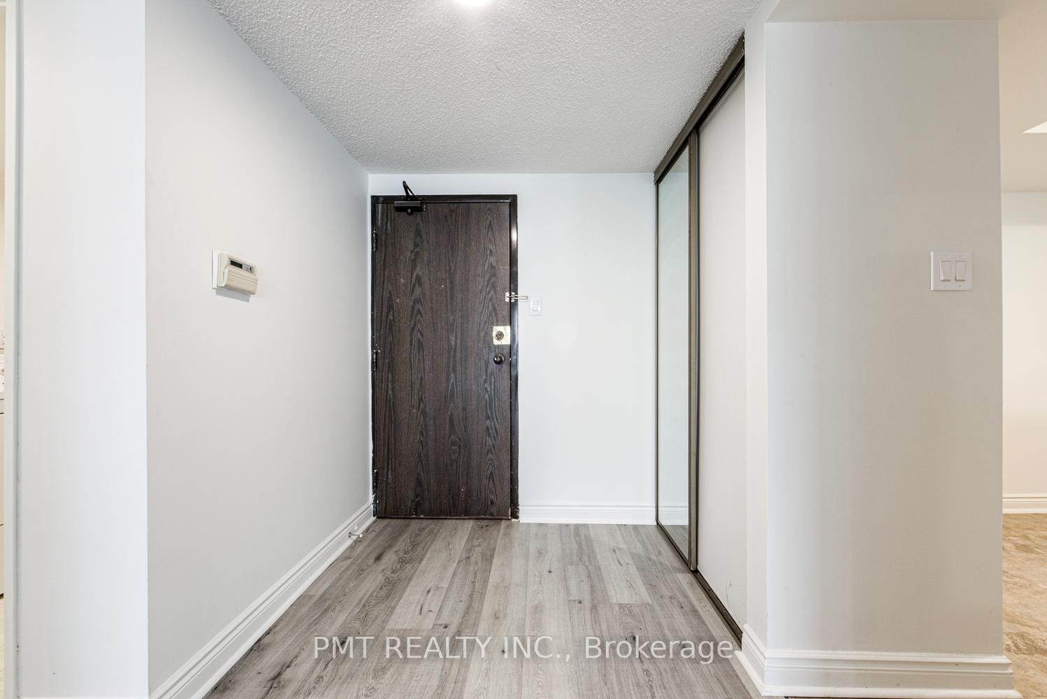 77 Carlton Street • #202 • Toronto, ON photo 27