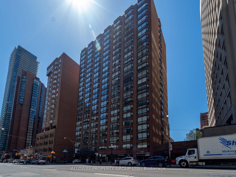 1305 - 1166 Bay Street