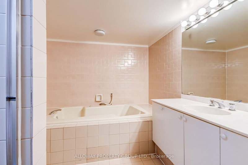 1166 Bay Toronto,ON M5S 2X8 — Photo 23