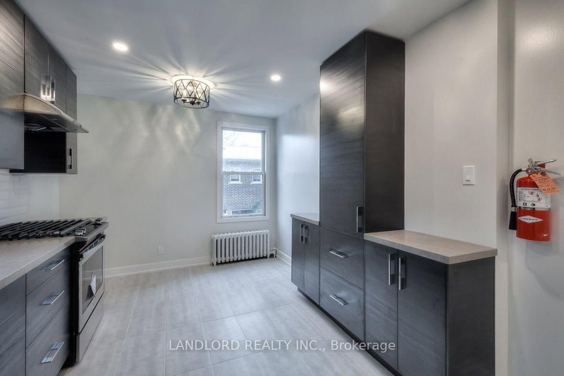2 - 37 Grange Avenue
