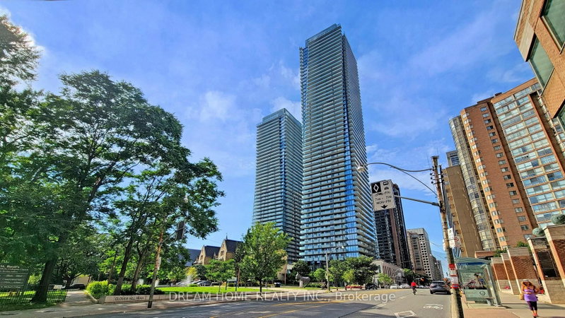709 - 1080 Bay Street